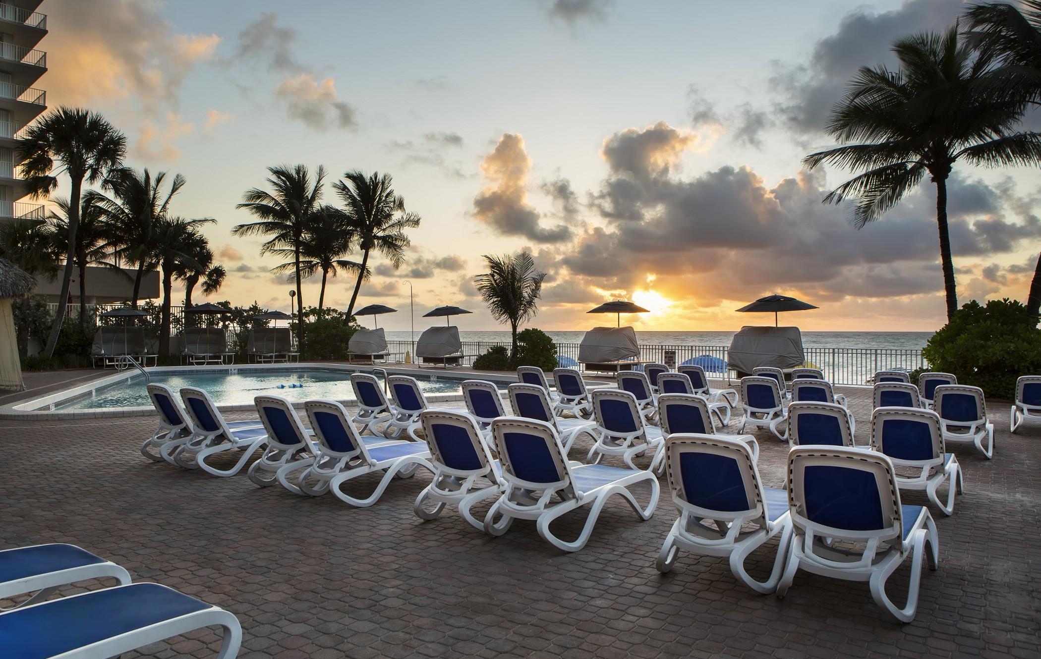 Ocean Sky Hotel & Resort Fort Lauderdale Exterior foto